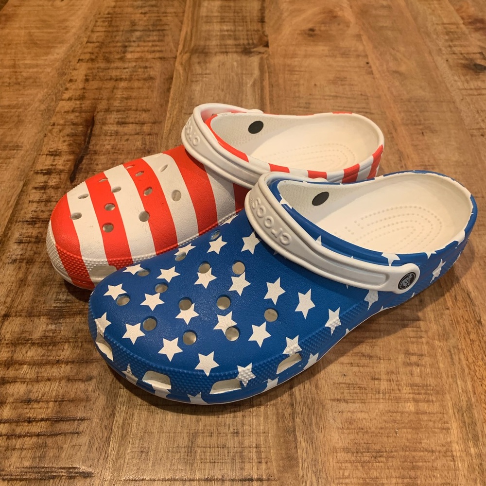 🇺🇸Crocs Men’s Size 13 American Flag USA Red White Blue Sandals